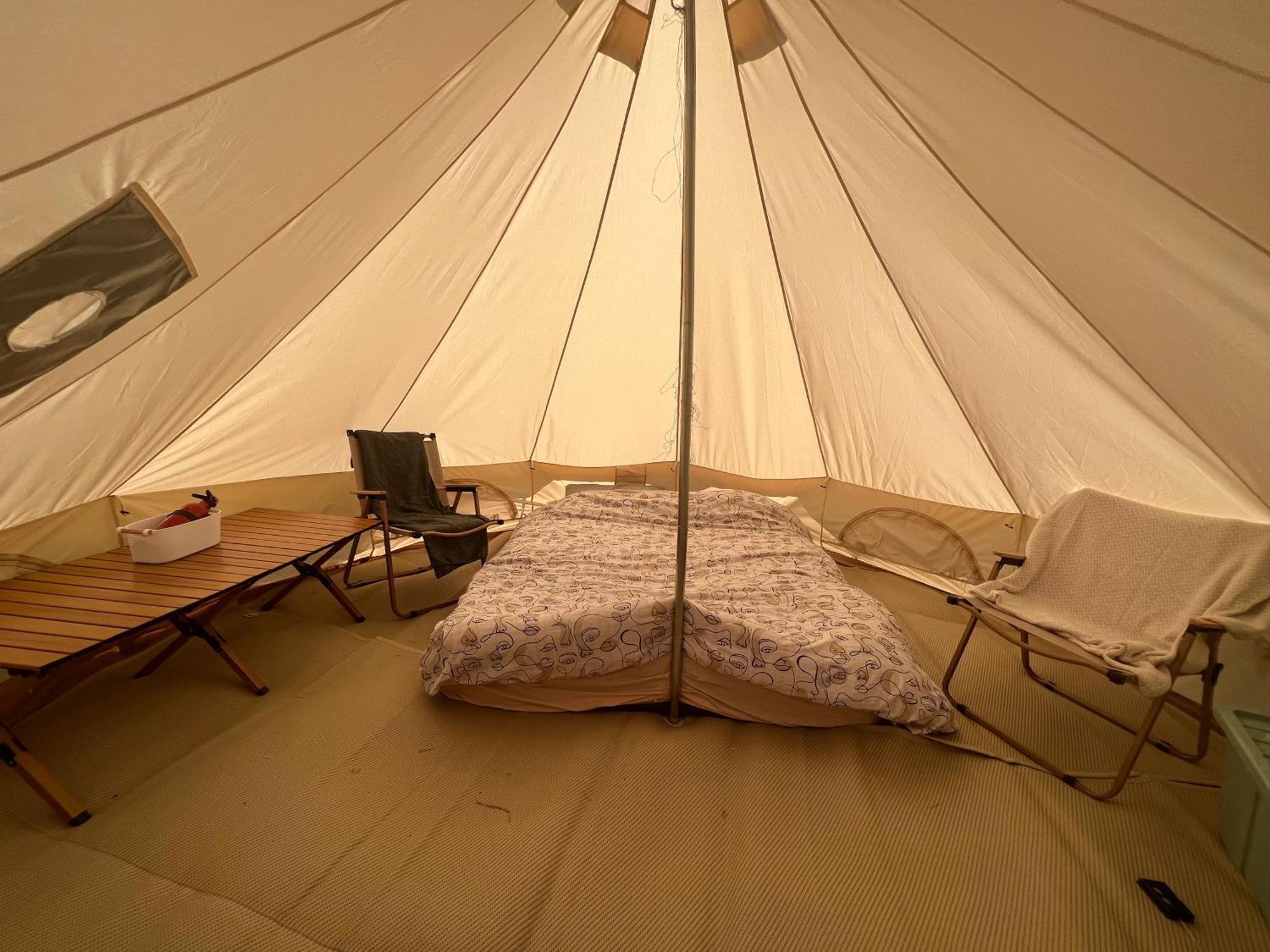 Bell Tent 4M Fossewold Farm Camping Moreton-in-Marsh Exterior foto