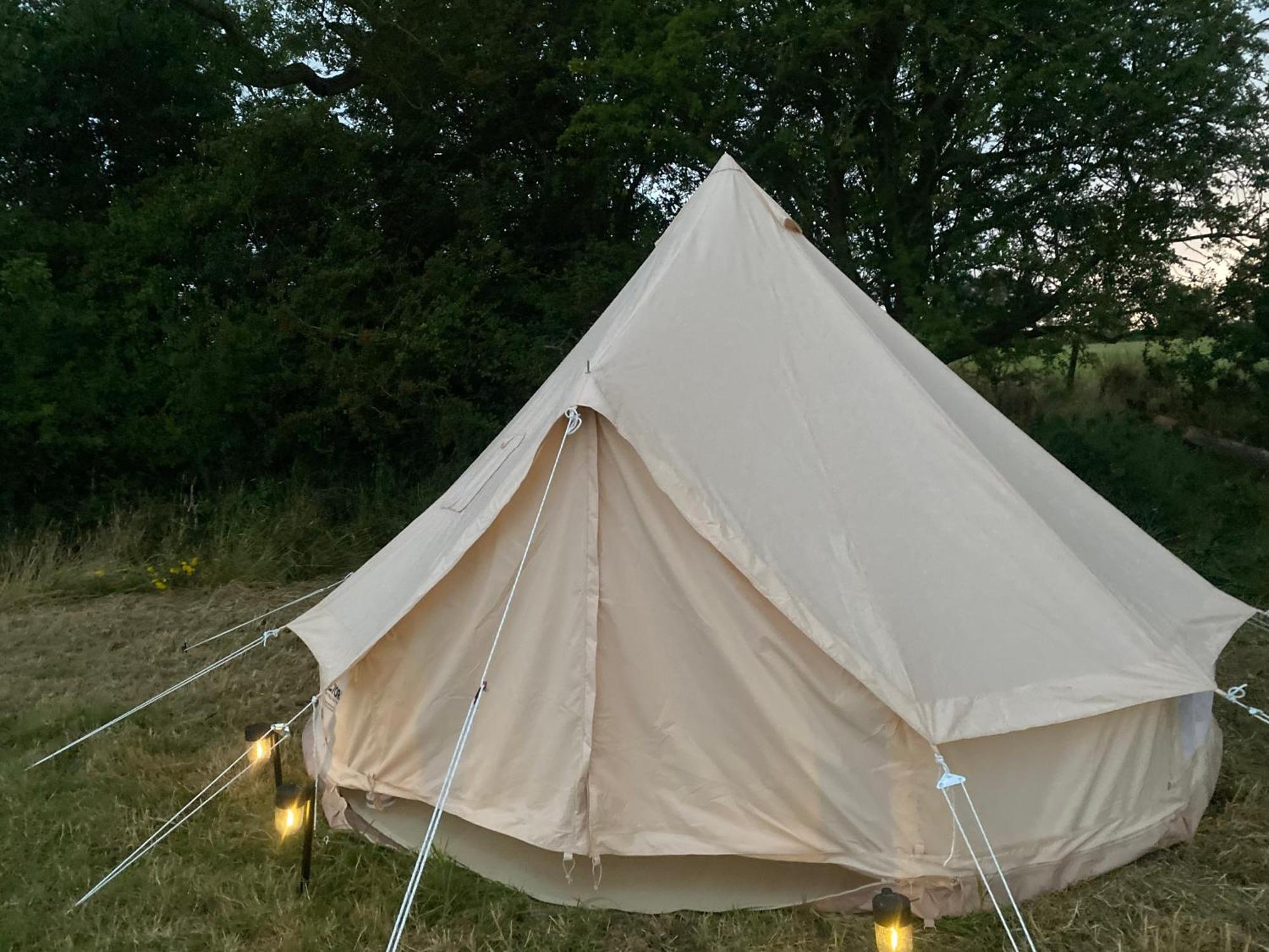 Bell Tent 4M Fossewold Farm Camping Moreton-in-Marsh Exterior foto